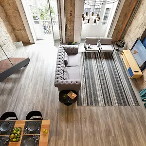  Apartment Off Triana